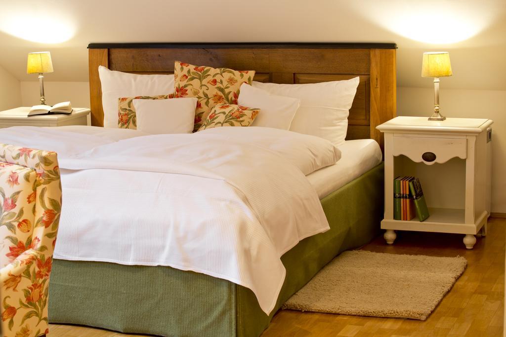 Romantik Hotel Landhaus Baerenmuehle Frankenau Номер фото