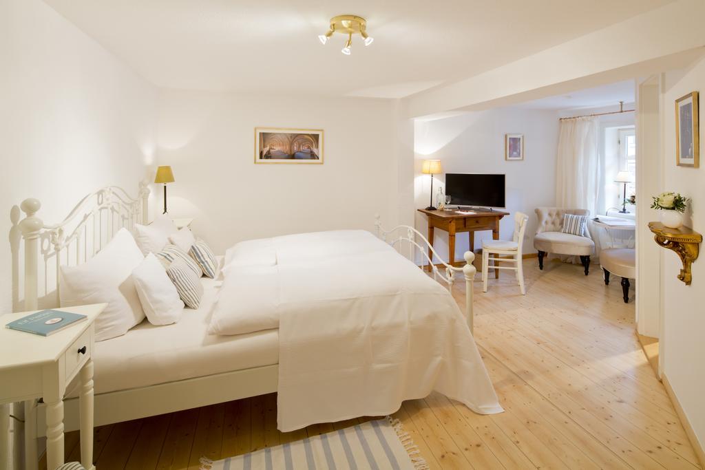 Romantik Hotel Landhaus Baerenmuehle Frankenau Номер фото